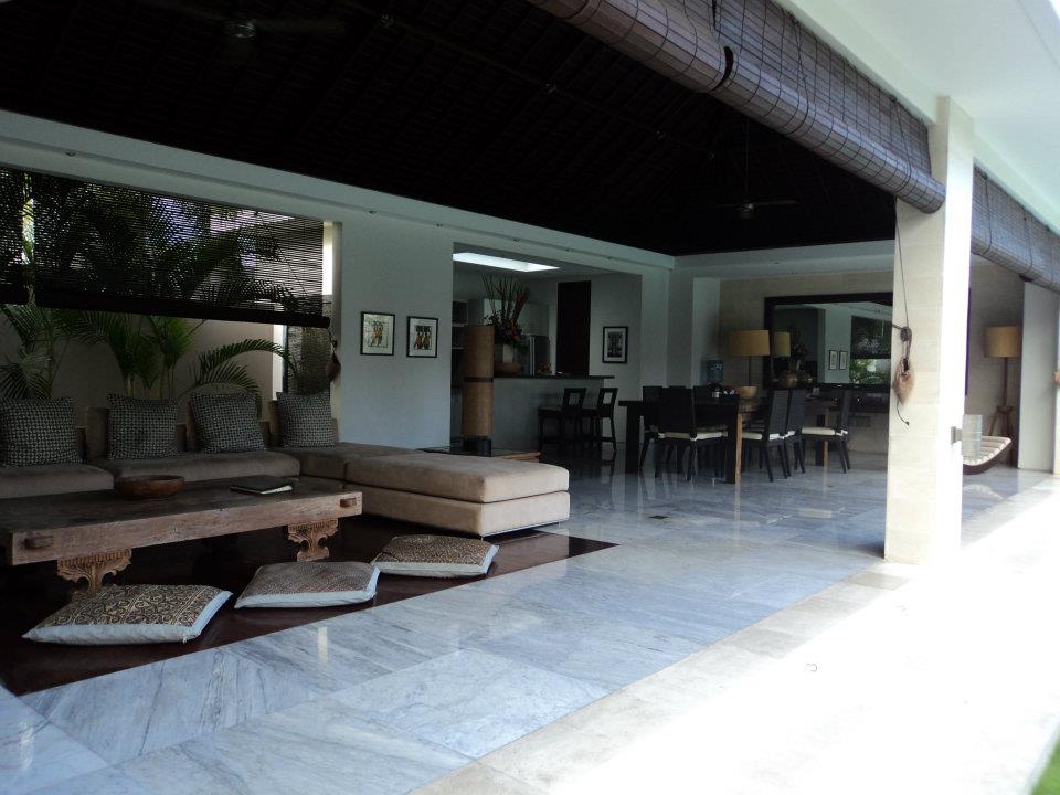 Chandra Villa - Living Room